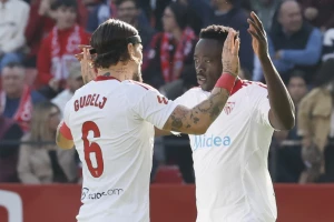 Sevilja ih pregazila - Paunović nije tu 70 dana, a Ovijedo od tada i dalje nema pobedu